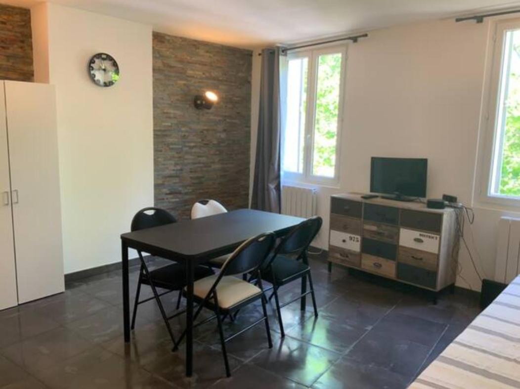 Apartamento Centre Historique De Frejus - Face A La Mairie Exterior foto